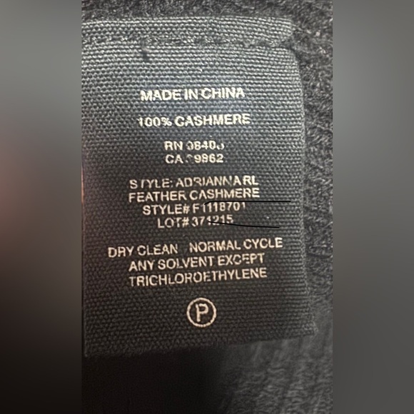 Theory Women's Cashmere V-Neck Pullover Sweater Size S Black Long Sleeve Knit - Picture 10 of 11